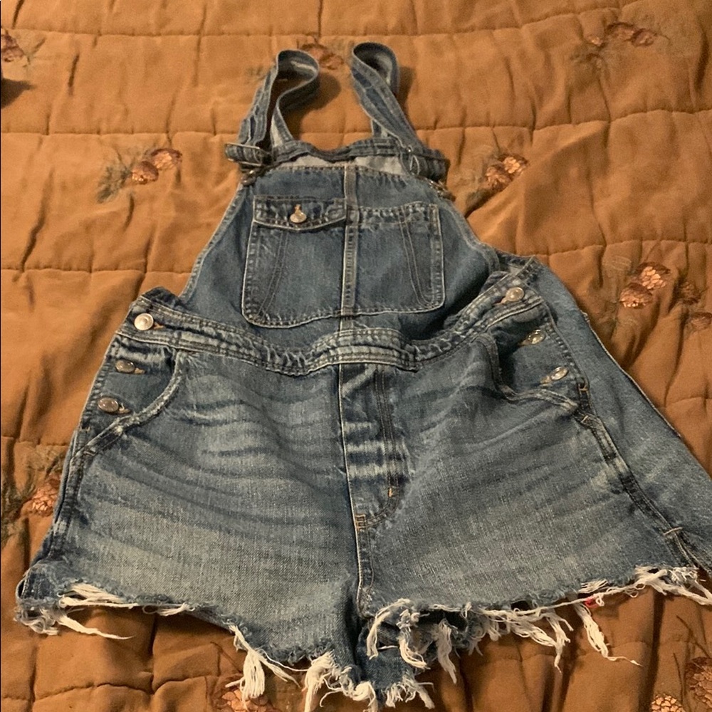American Eagle Outfitters Distressed Denim Blue Jean Short Overalls